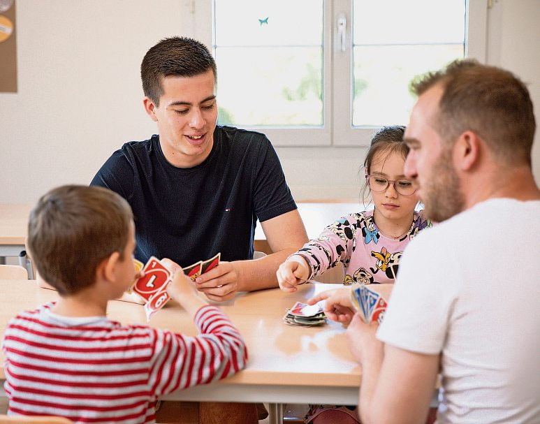 Travailler pour l’enfance, des métiers riches de sens